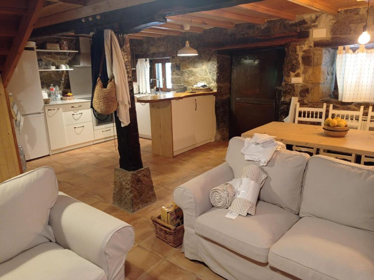 Amplia Y Comoda Casa De Piedra Con Porche Y Jardin San Roque de Ríomiera Eksteriør bilde